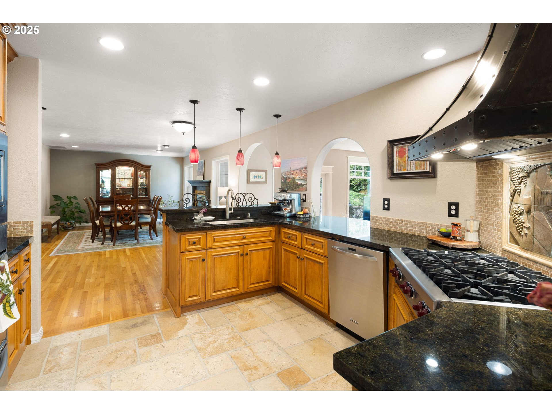 4010 Shasta View Street Eugene, OR 97405 - Photo 13 of 40