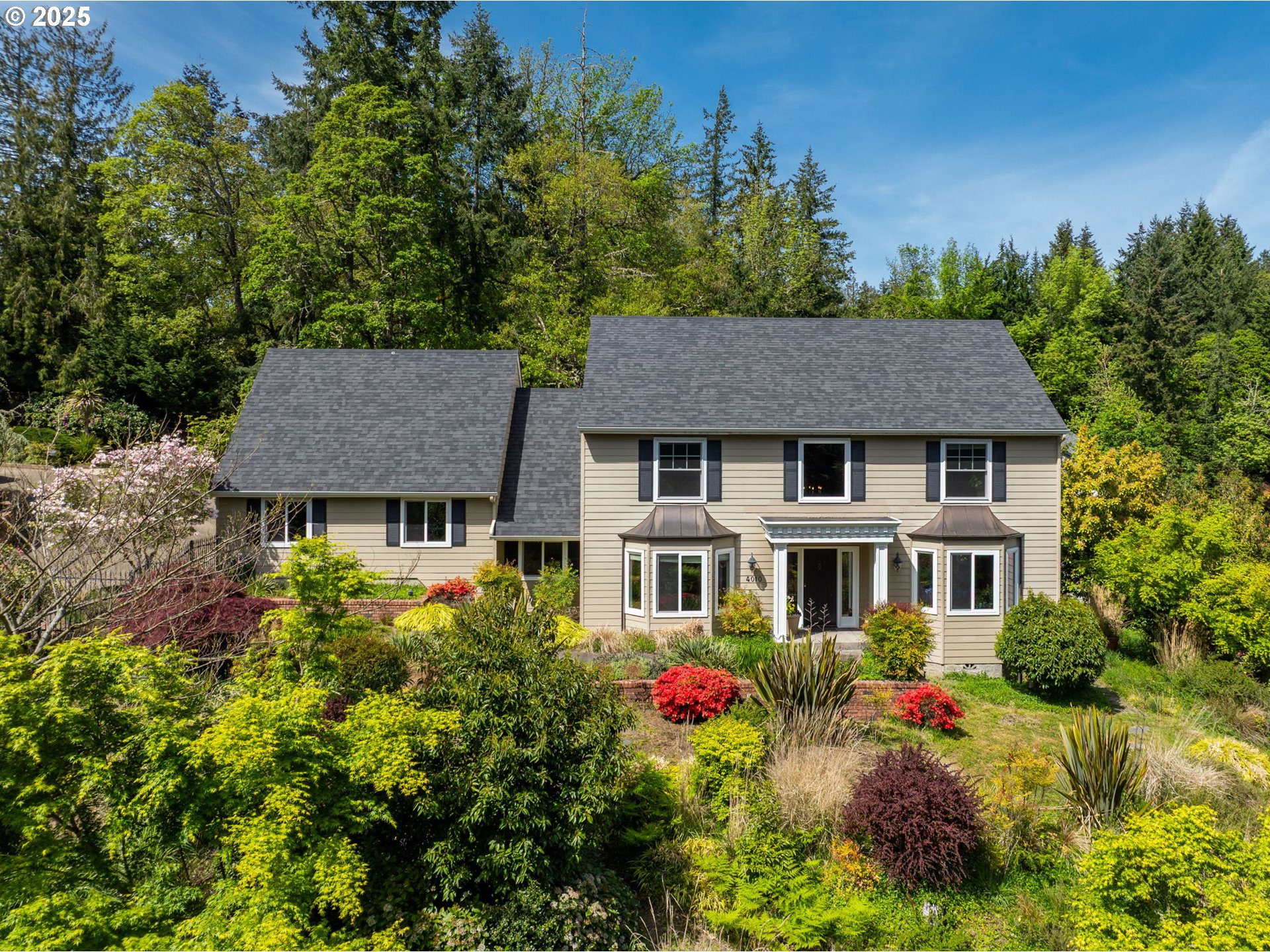 4010 Shasta View Street Eugene, OR 97405 - Photo 3 of 40