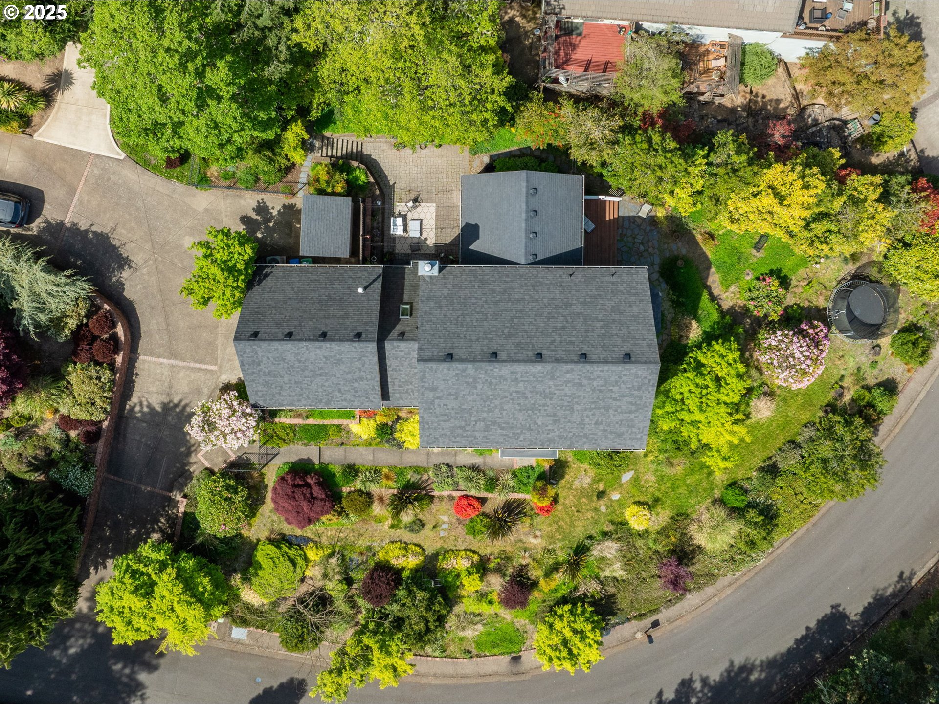 4010 Shasta View Street Eugene, OR 97405 - Photo 37 of 40