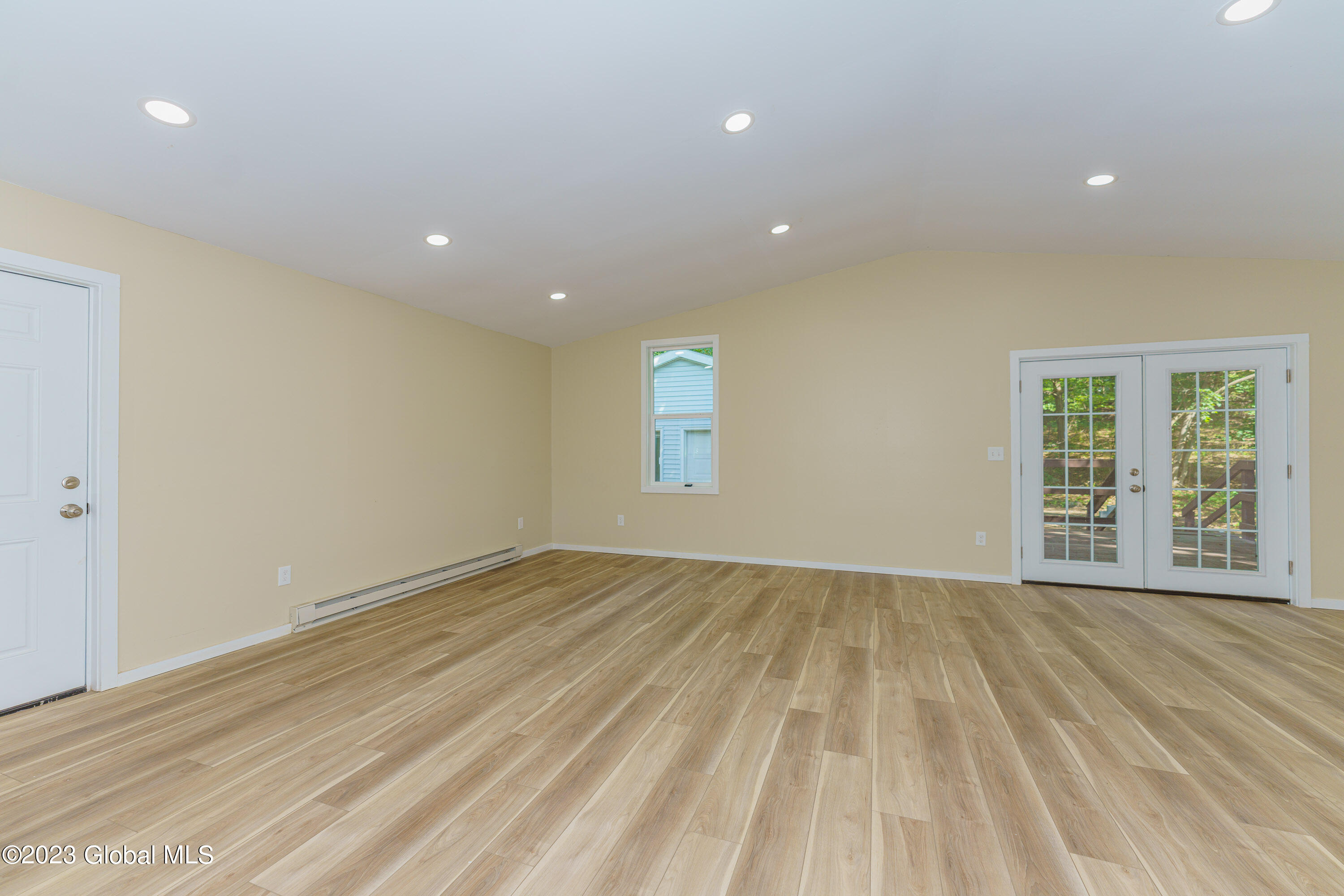 5 Taborton Road Sand Lake, NY 12153 - Photo 14 of 55 4 Livingroom 1