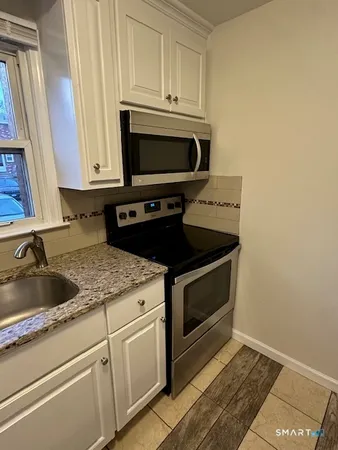 $1,900 | 53 Hiltbrand Road, Unit 38, Bristol, CT 06010