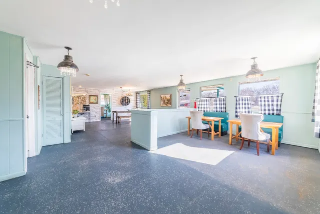 a view of a storage & utility room