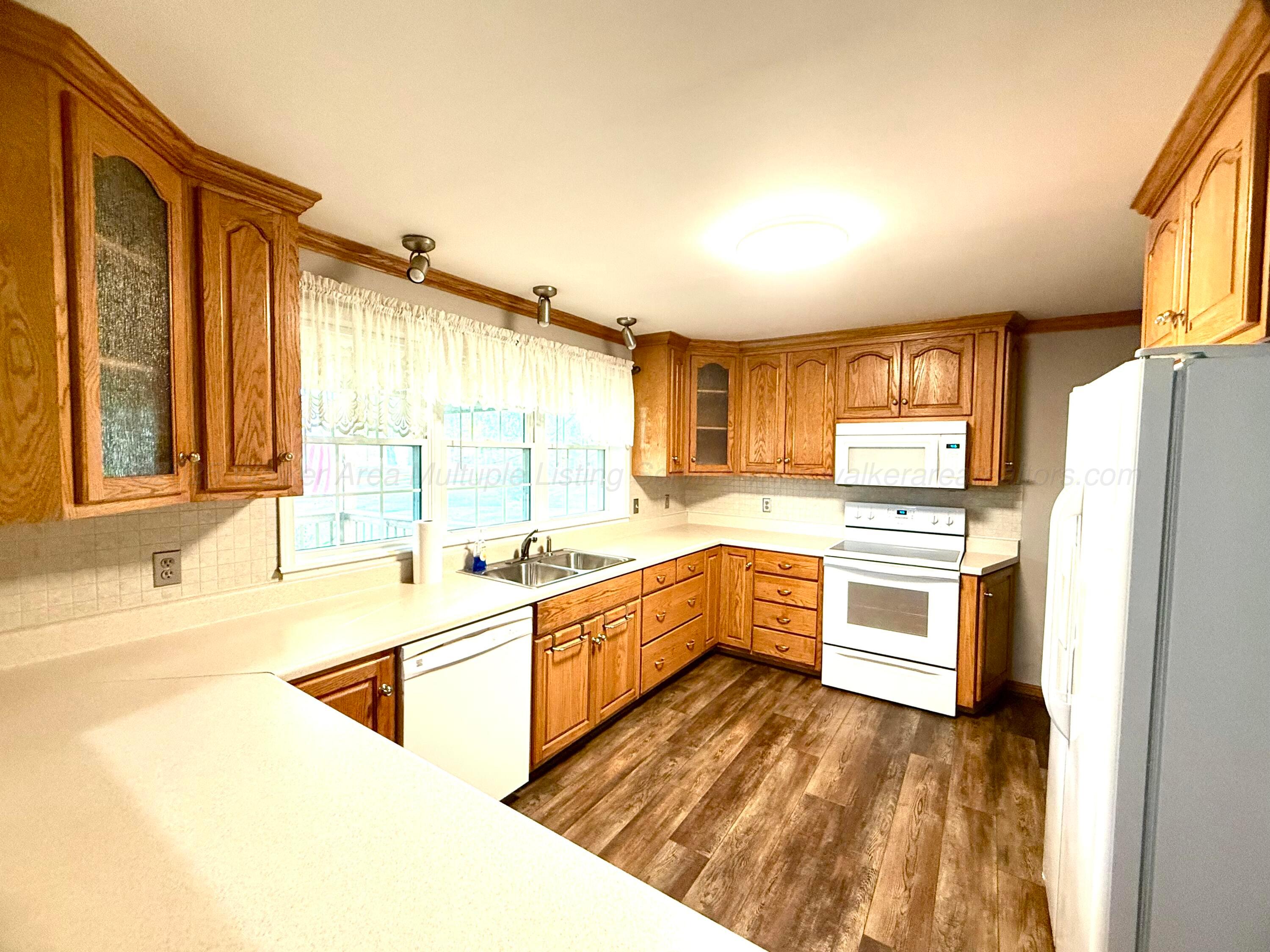 11 Redmill Saragossa Road Jasper, AL 35503 - Photo 2 of 17 IMG_1067