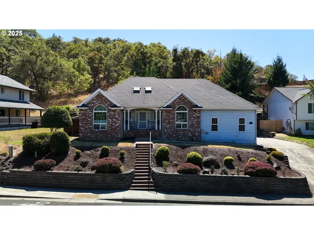 $420,000 | 1050 Northeast Garden Valley Boulevard, Roseburg, OR 97470