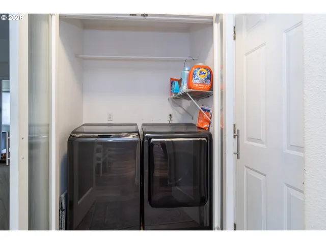 $420,000 | 1050 Northeast Garden Valley Boulevard, Roseburg, OR 97470