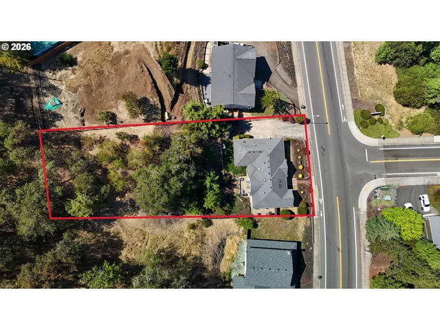 $420,000 | 1050 Northeast Garden Valley Boulevard, Roseburg, OR 97470
