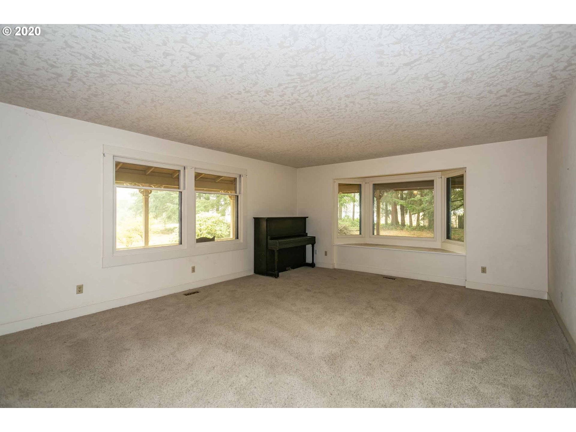 27888 Southeast Haley Road Boring, OR 97009 - Photo 8 of 32 Gallery Image 8