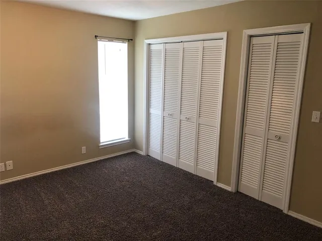 a picture of a wall with a white and white wall