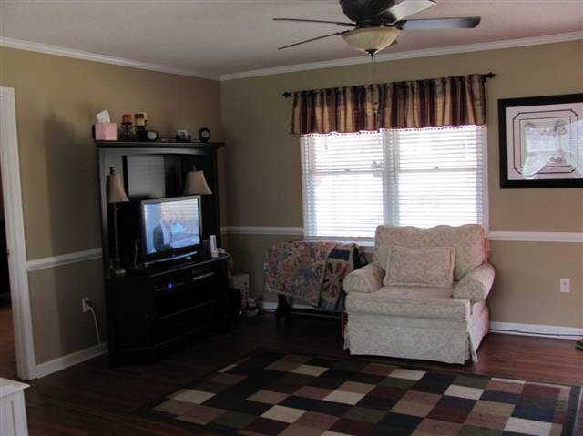 518 Fairmont Road Anderson, SC 29621 - Photo 2 of 11