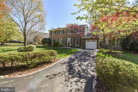 $1,125,000 | 11613 Bedfordshire Avenue, Potomac, MD 20854