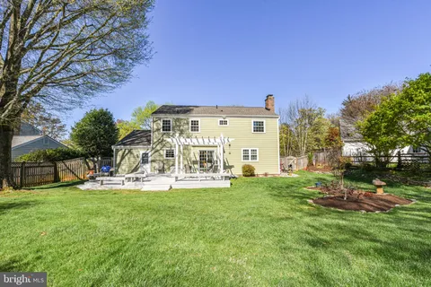 $1,125,000 | 11613 Bedfordshire Avenue, Potomac, MD 20854