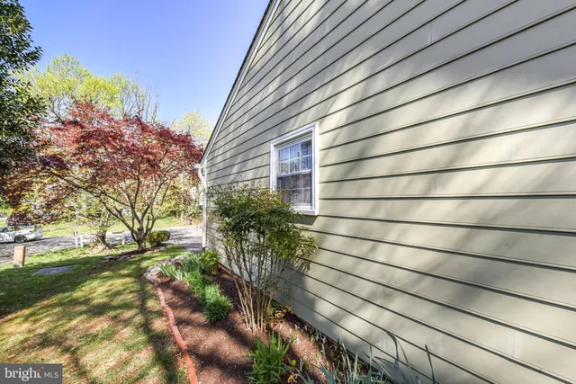 $1,125,000 | 11613 Bedfordshire Avenue, Potomac, MD 20854