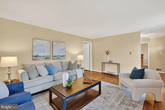 $1,125,000 | 11613 Bedfordshire Avenue, Potomac, MD 20854