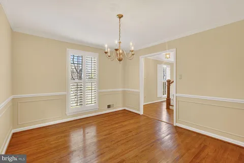 $1,125,000 | 11613 Bedfordshire Avenue, Potomac, MD 20854