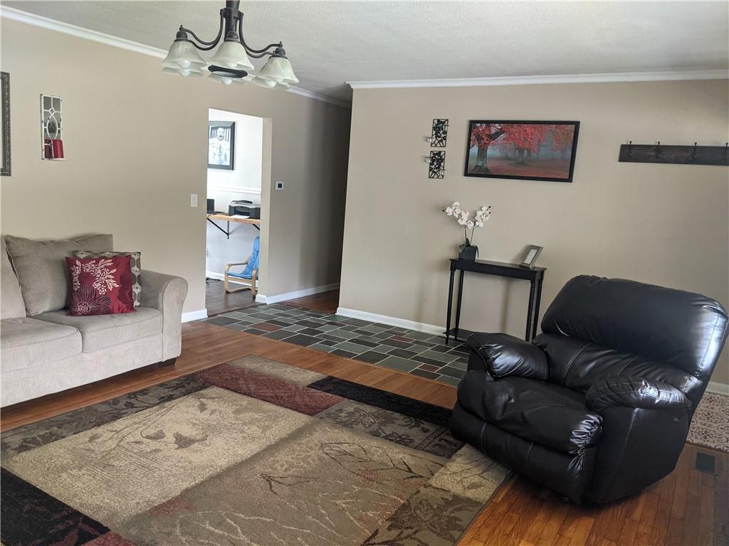 312 Taylor Road Anderson, IN 46012 - Photo 8 of 21 Gallery Image 8