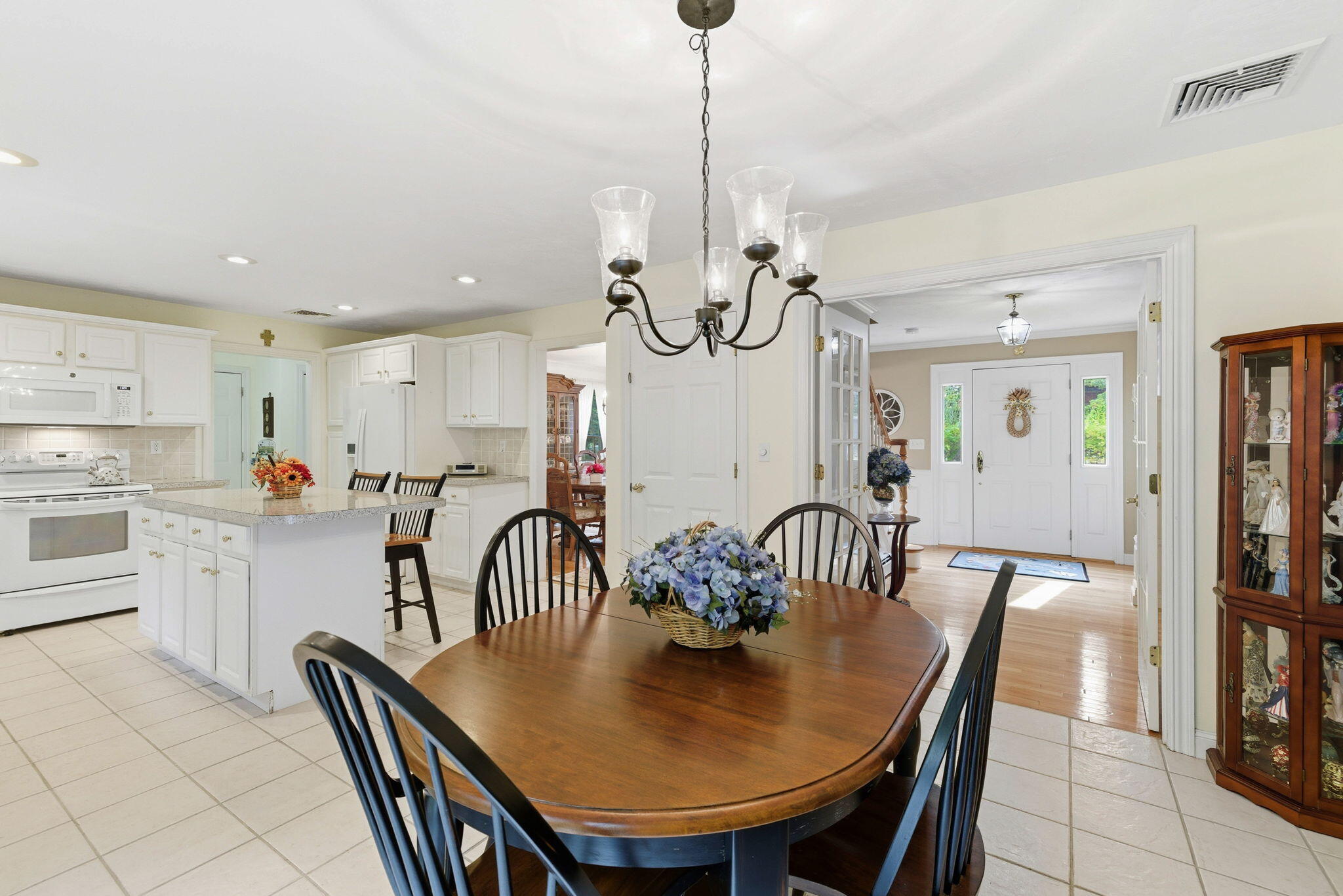 16 Cedar Street Mashpee, MA 02649 - Photo 17 of 55 16 Cedar St, Mashpee. ETSells (15)