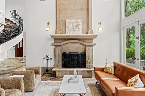 $2,950,000 | 64 Saddlebrook Lane, Houston, TX 77024