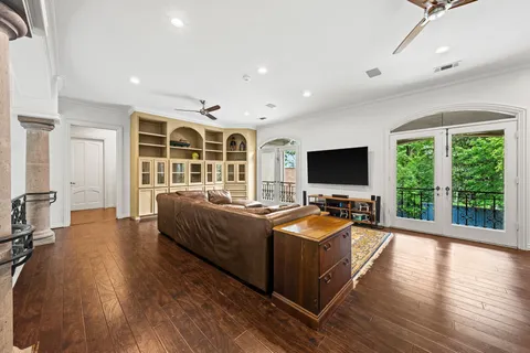 $2,950,000 | 64 Saddlebrook Lane, Houston, TX 77024