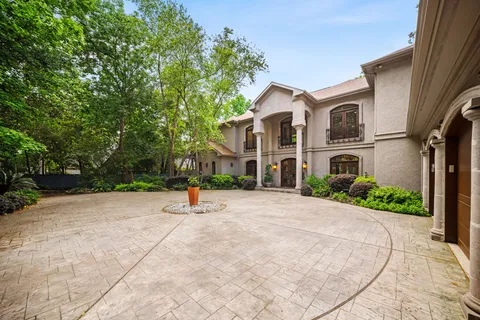 $2,950,000 | 64 Saddlebrook Lane, Houston, TX 77024