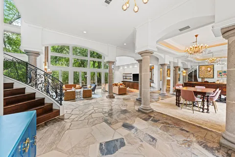$2,950,000 | 64 Saddlebrook Lane, Houston, TX 77024