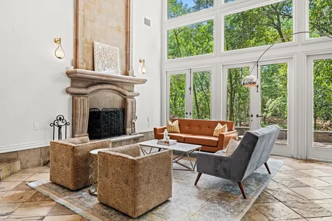 $2,950,000 | 64 Saddlebrook Lane, Houston, TX 77024