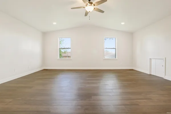 $219,000 | 615 Washington Street, Rockport, IN 47635