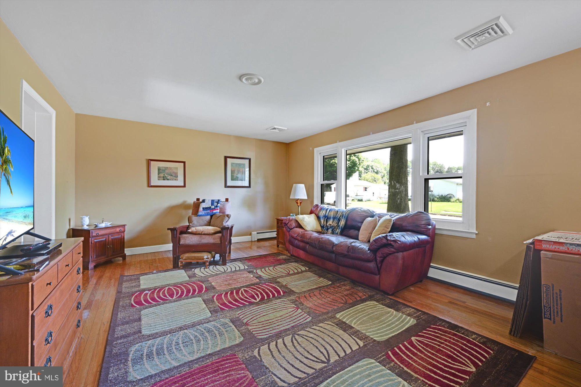 313 Lincoln Road Adamstown, PA 17569 - Photo 5 of 27 V2