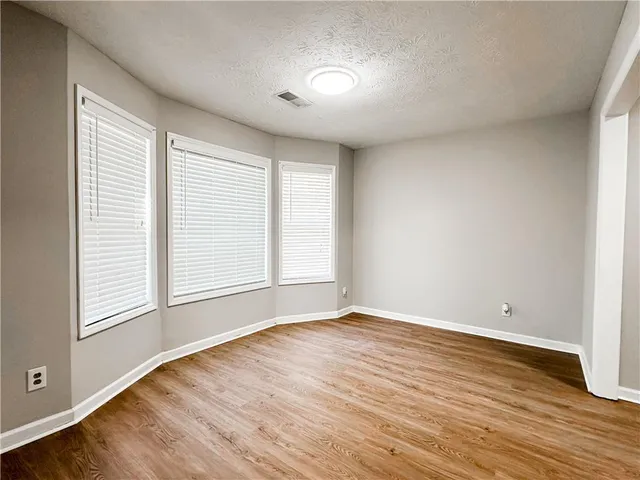 $1,895 | 5142 Farm Pl Drive Northeast, Woodstock, GA 30188