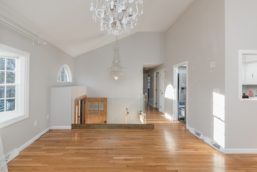 8 Gleason Road Woburn, MA 01801 - Photo 3 of 27 Gallery Image 3