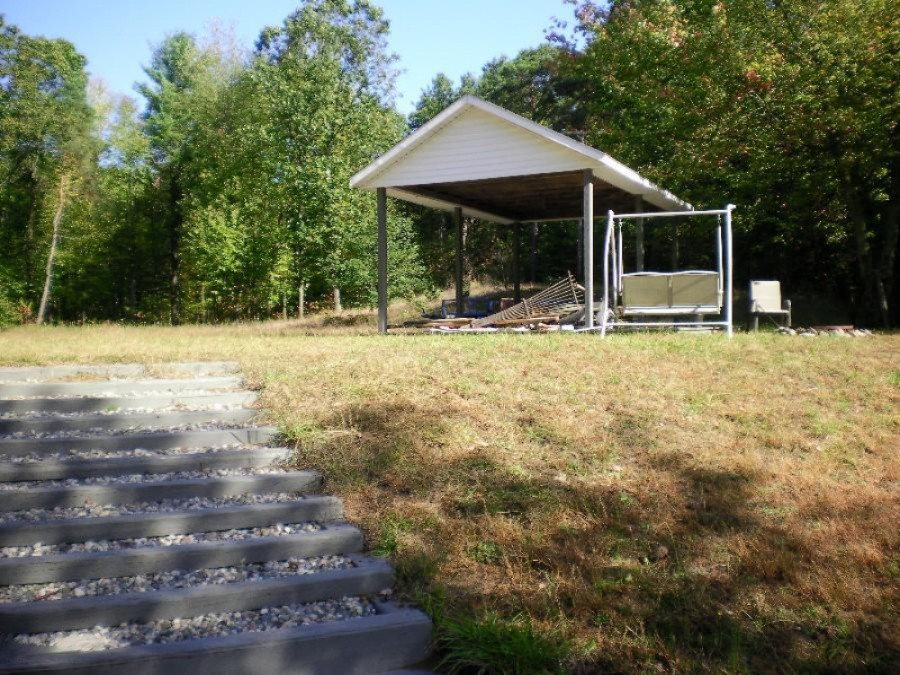 12615 State Road Nunica, MI 49448 - Photo 3 of 38 Covered Picnic area