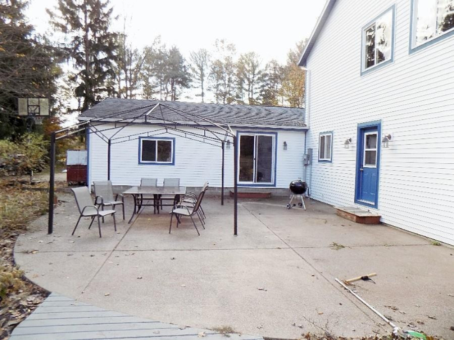 12615 State Road Nunica, MI 49448 - Photo 34 of 38 Patio