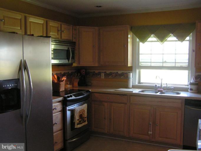 11373 Fox Hill Road Culpeper, VA 22701 - Photo 3 of 17 Kitchen #2