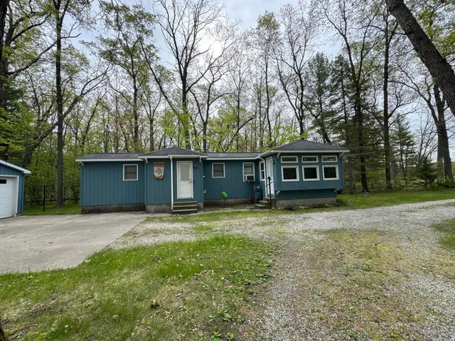 $165,000 | 18570 Caberfae Highway, Wellston, MI 49689