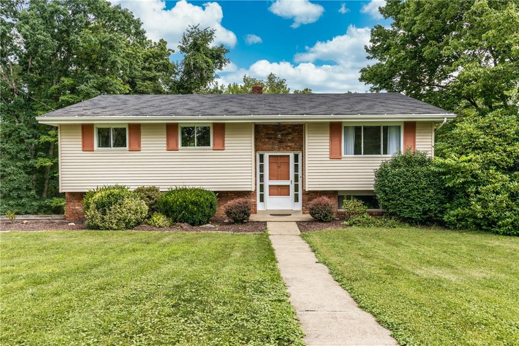 698 Anderson Hozak Road Clinton, PA 15026 - Photo 1 of 25