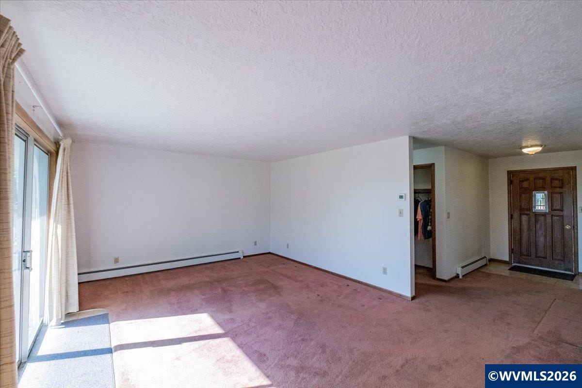 39179 Santiam Bluffs Road Northeast Albany, OR 97322 - Photo 6 of 43