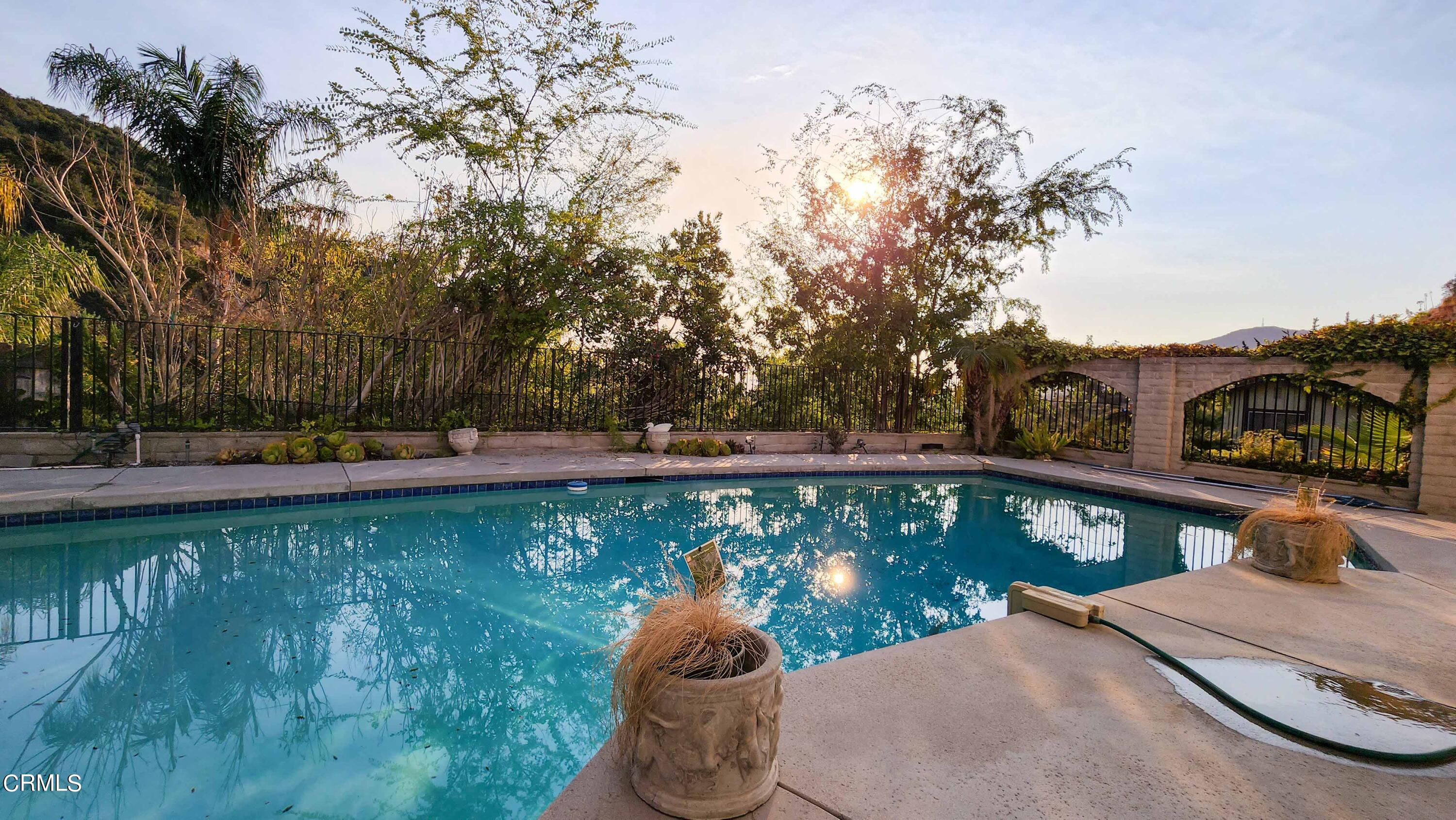 1980 Crestshire Drive Glendale, CA 91208 - Photo 27 of 27