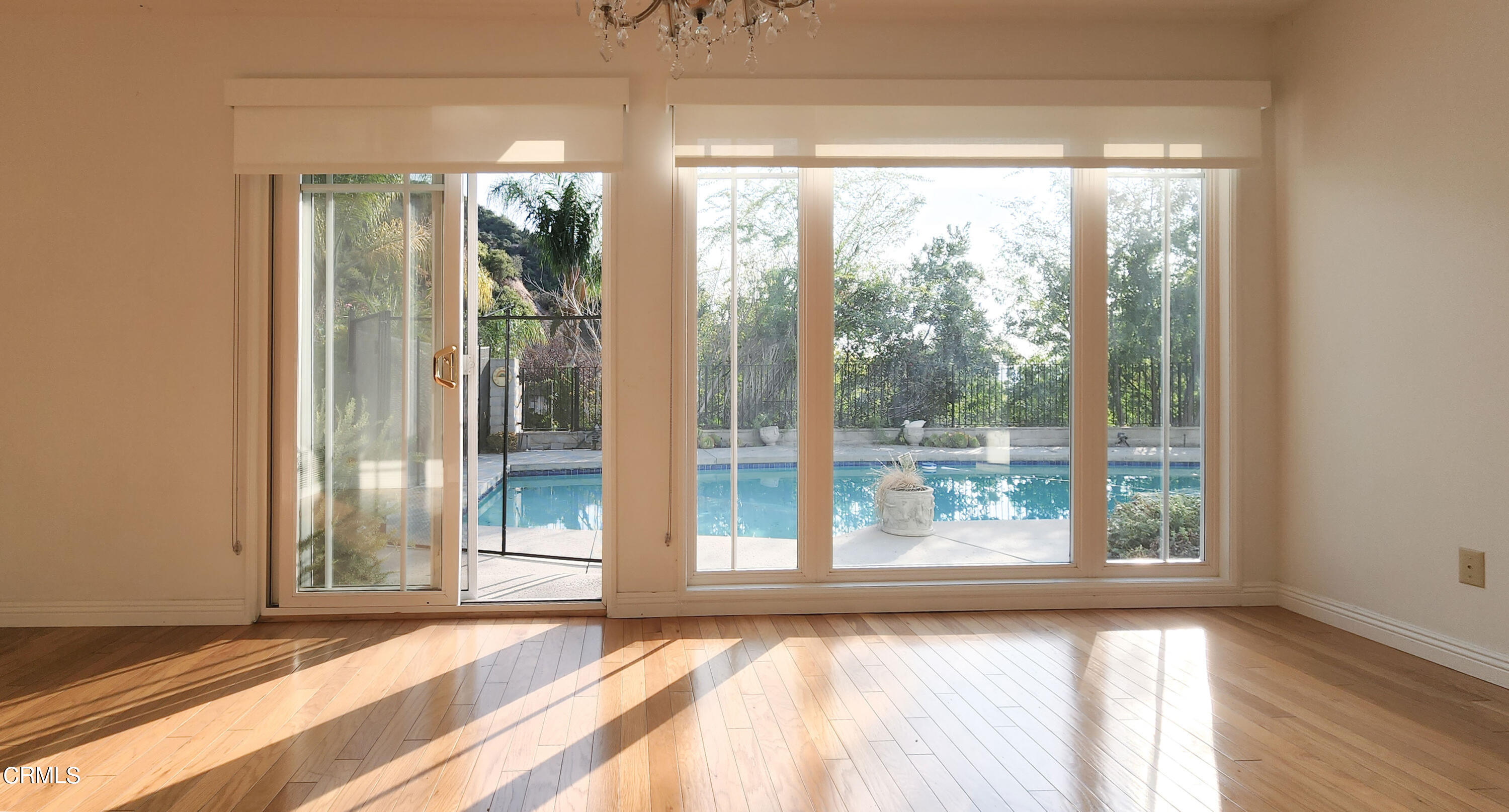 1980 Crestshire Drive Glendale, CA 91208 - Photo 10 of 27 a view of a large window with an outdoor space