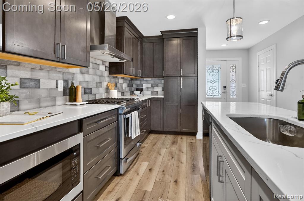2214 Bowles Street Fenton, MI 48430 - Photo 12 of 45