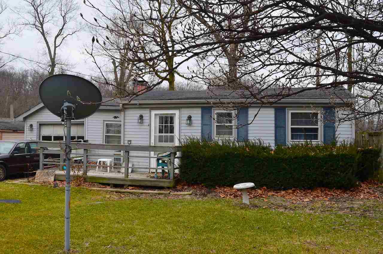 12815 North Shore Road Fort Wayne, IN 46818 - Photo 1 of 14