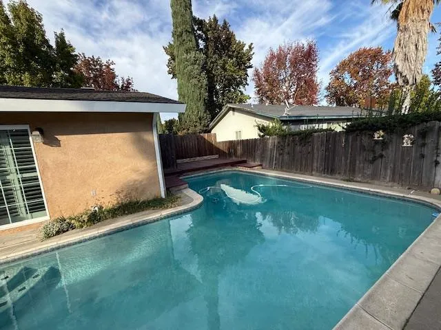 $445,000 | 2516 Continental Drive, Modesto, CA 95355