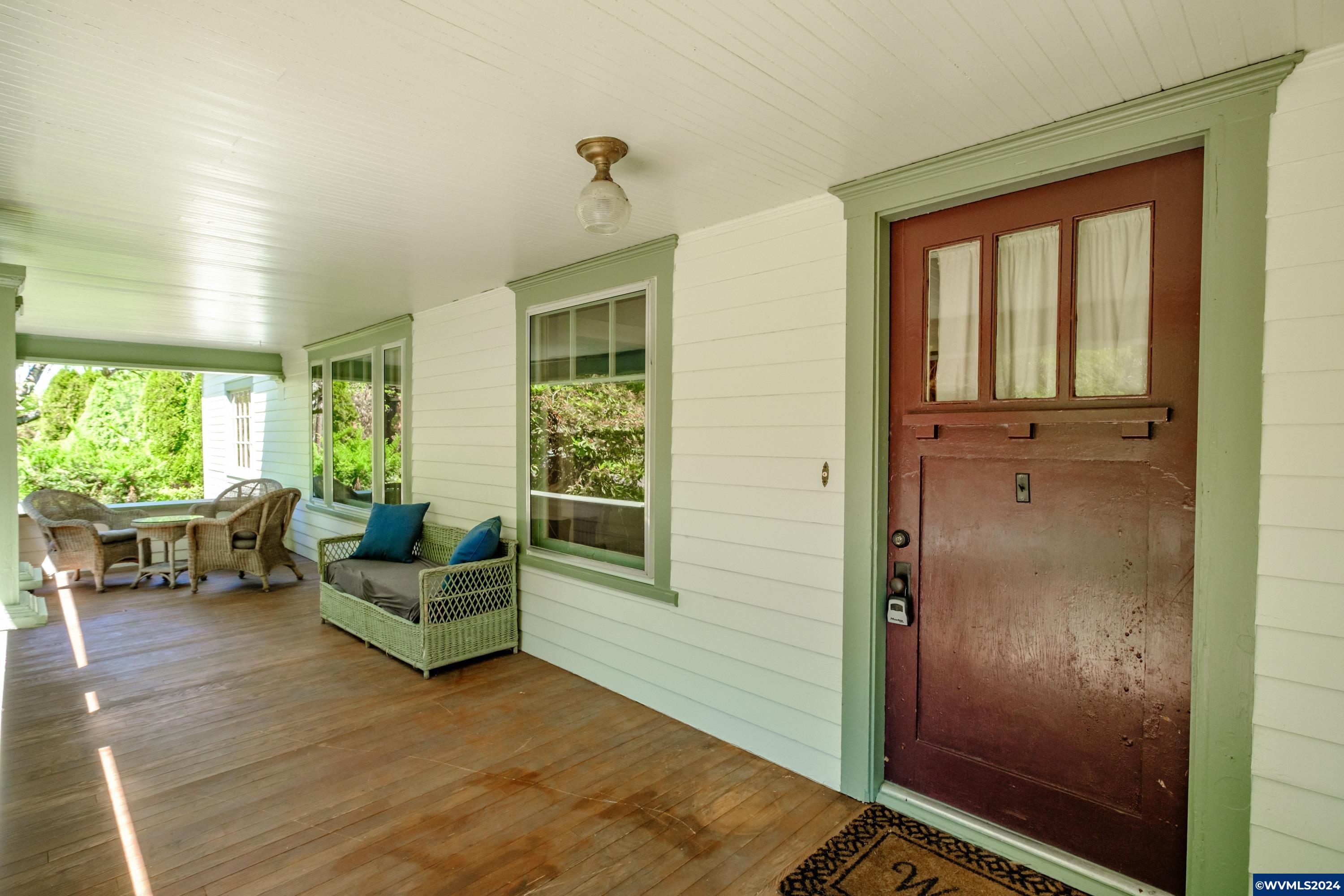 41 South 3rd Street Independence, OR 97351 - Photo 3 of 41 Gallery Image 3