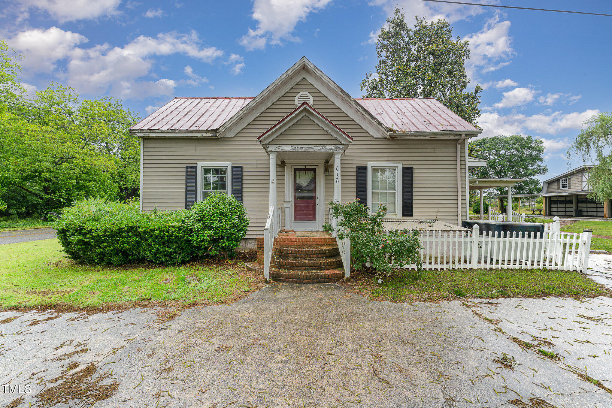 6720 Dwight Rowland Road Willow Spring, NC 27592 - Photo 3 of 21 023_a7304172-edit_375