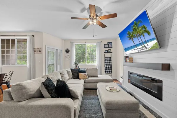 $379,000 | 3452 Primrose Way, Palm Harbor, FL 34683