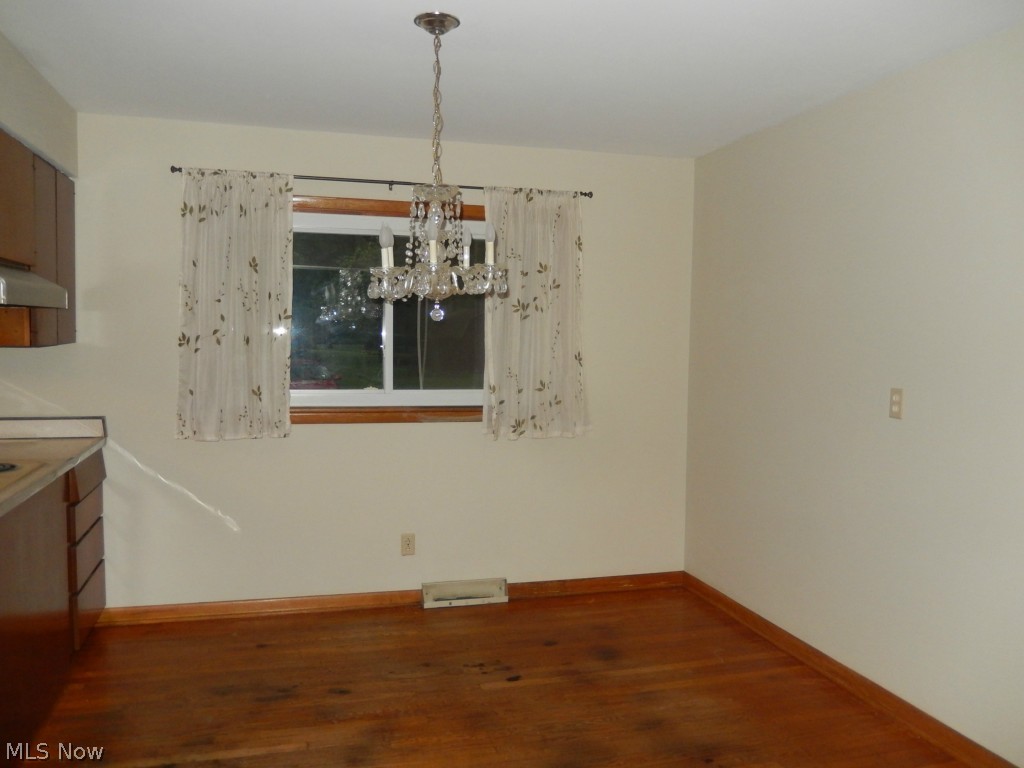 27393 Cook Road Olmsted Falls, OH 44138 - Photo 7 of 19
