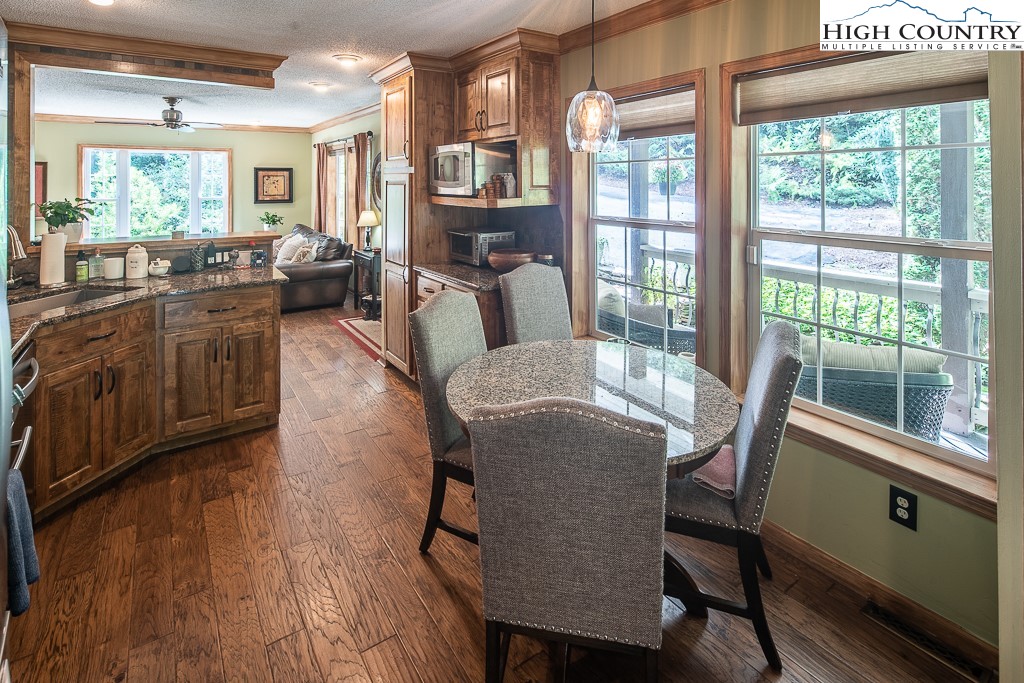 284 Pilgrims Way Boone, NC 28607 - Photo 9 of 39 Gallery Image 9