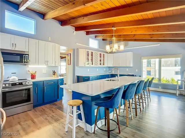 $1,399,000 | 447 Palermo Circle, Fort Myers Beach, FL 33931