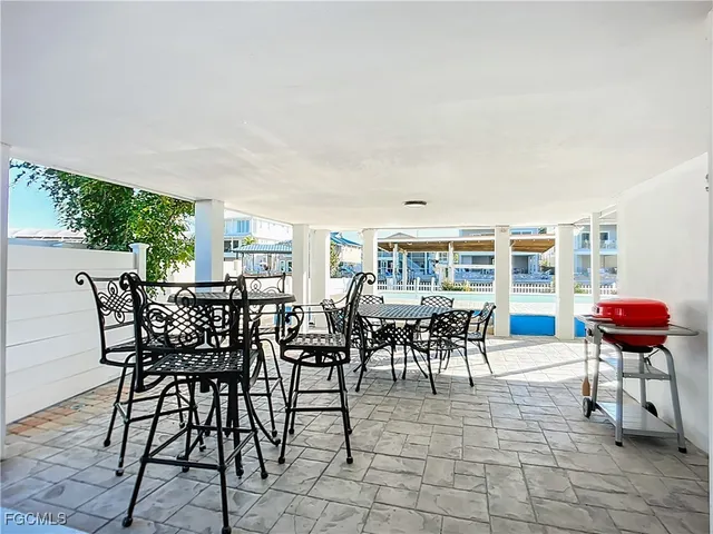 $1,399,000 | 447 Palermo Circle, Fort Myers Beach, FL 33931