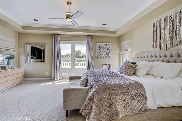 $3,499,000 | 2101 Lynngrove Drive, Manhattan Beach, CA 90266
