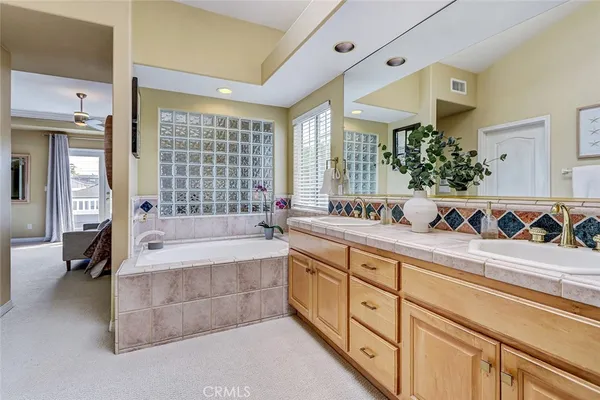 $3,499,000 | 2101 Lynngrove Drive, Manhattan Beach, CA 90266