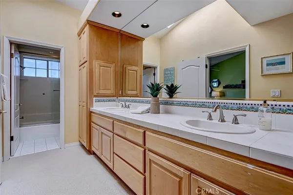 $3,499,000 | 2101 Lynngrove Drive, Manhattan Beach, CA 90266